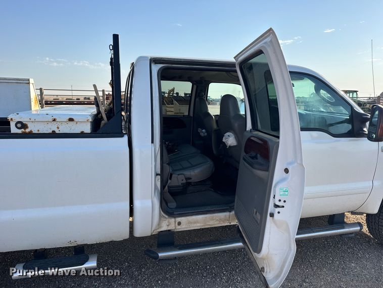 image for item GP9696 2006 Ford F250 Super Duty Crew Cab pickup truck
