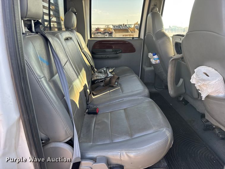 image for item GP9696 2006 Ford F250 Super Duty Crew Cab pickup truck
