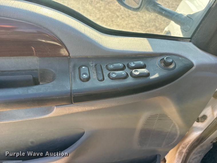 image for item GP9696 2006 Ford F250 Super Duty Crew Cab pickup truck