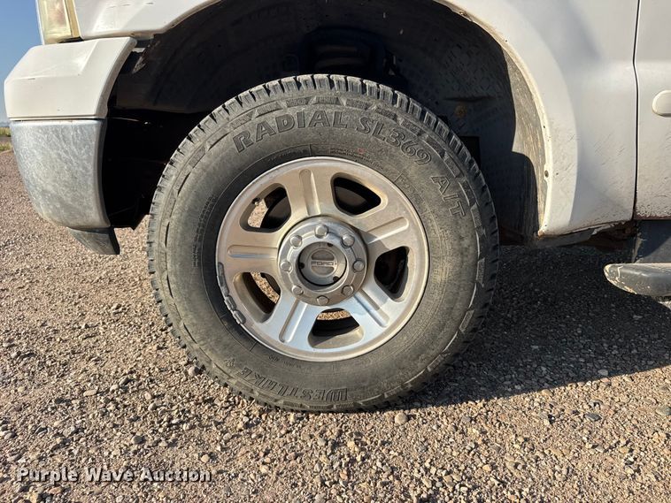 image for item GP9696 2006 Ford F250 Super Duty Crew Cab pickup truck