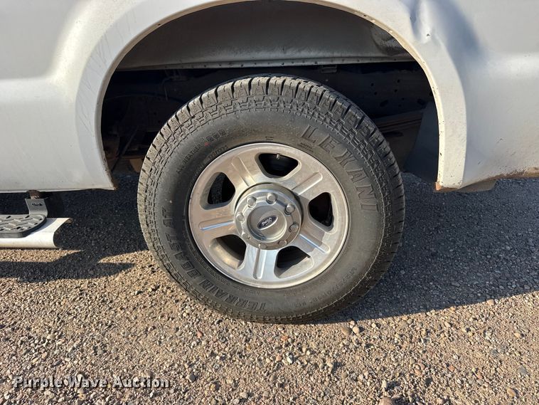 image for item GP9696 2006 Ford F250 Super Duty Crew Cab pickup truck