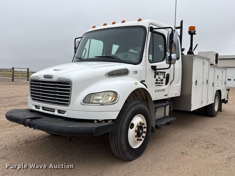 image for item GP9697 2007 Freightliner Business Class M2 utility / service truck