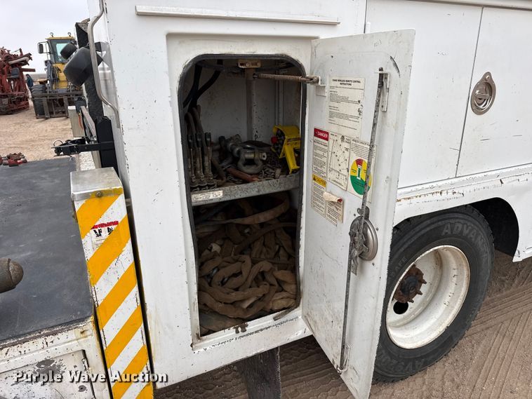 image for item GP9697 2007 Freightliner Business Class M2 utility / service truck