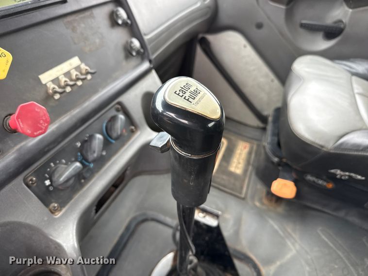 image for item GP9697 2007 Freightliner Business Class M2 utility / service truck