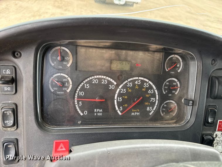 image for item GP9697 2007 Freightliner Business Class M2 utility / service truck
