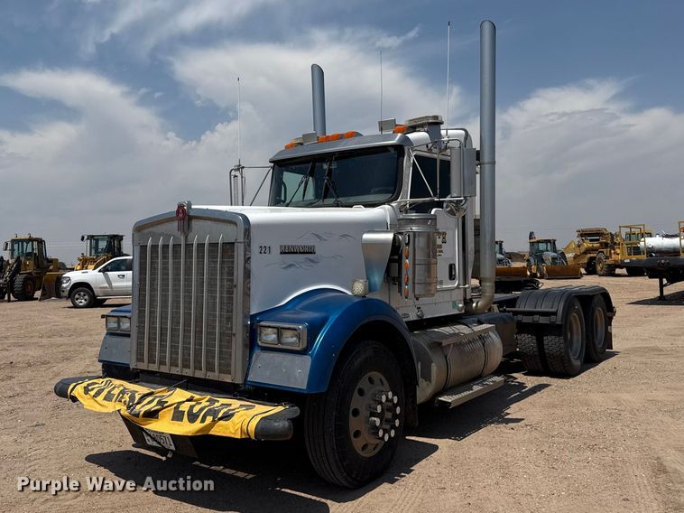 image for item GP9698 2006 Kenworth W900 semi truck