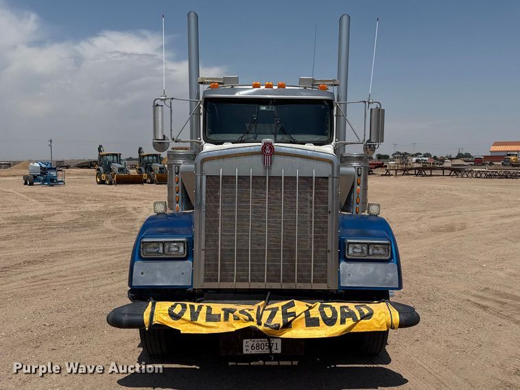 image for item GP9698 2006 Kenworth W900 semi truck