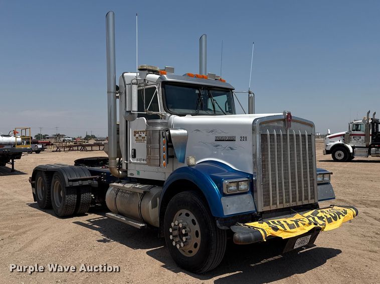 image for item GP9698 2006 Kenworth W900 semi truck