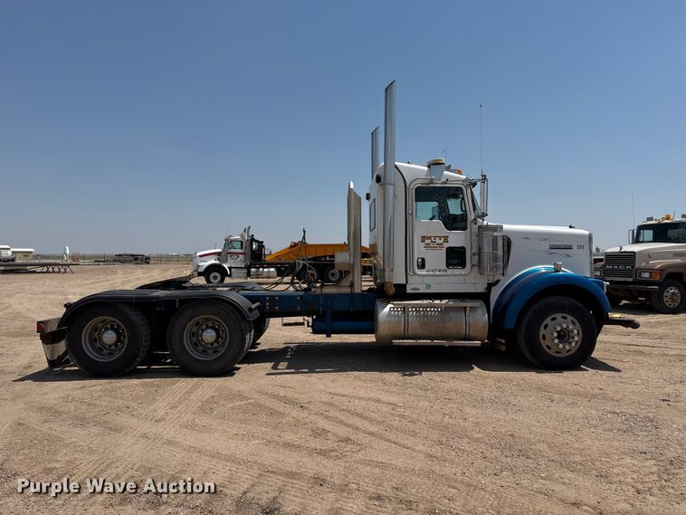 image for item GP9698 2006 Kenworth W900 semi truck