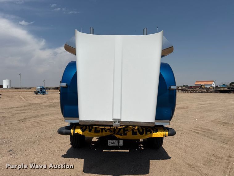 image for item GP9698 2006 Kenworth W900 semi truck