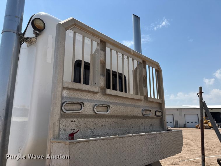 image for item GP9698 2006 Kenworth W900 semi truck