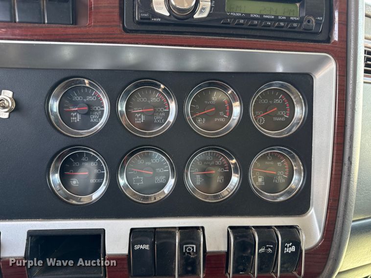 image for item GP9698 2006 Kenworth W900 semi truck