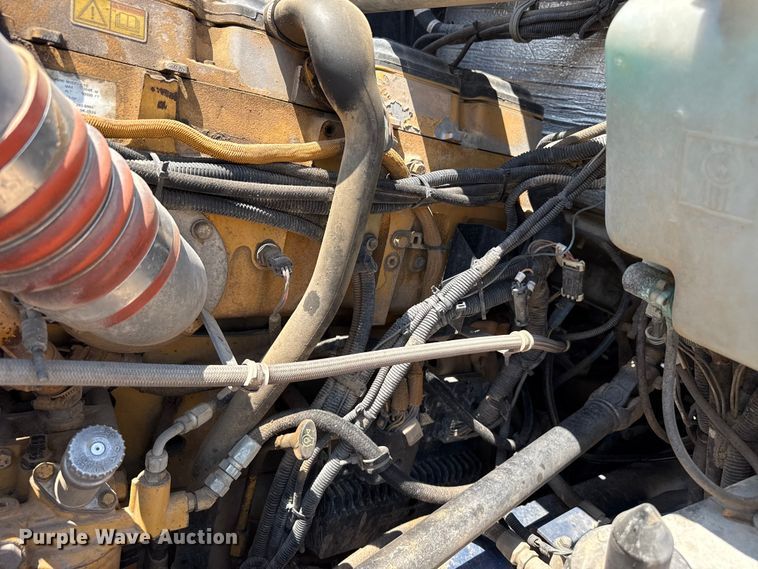 image for item GP9698 2006 Kenworth W900 semi truck