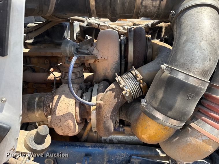 image for item GP9698 2006 Kenworth W900 semi truck