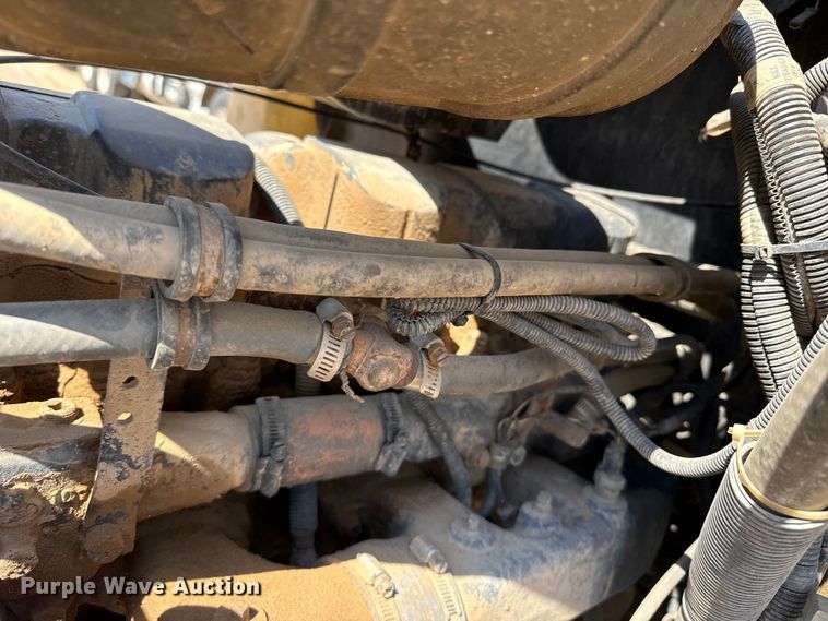 image for item GP9699 1998 Mack CH613 semi truck