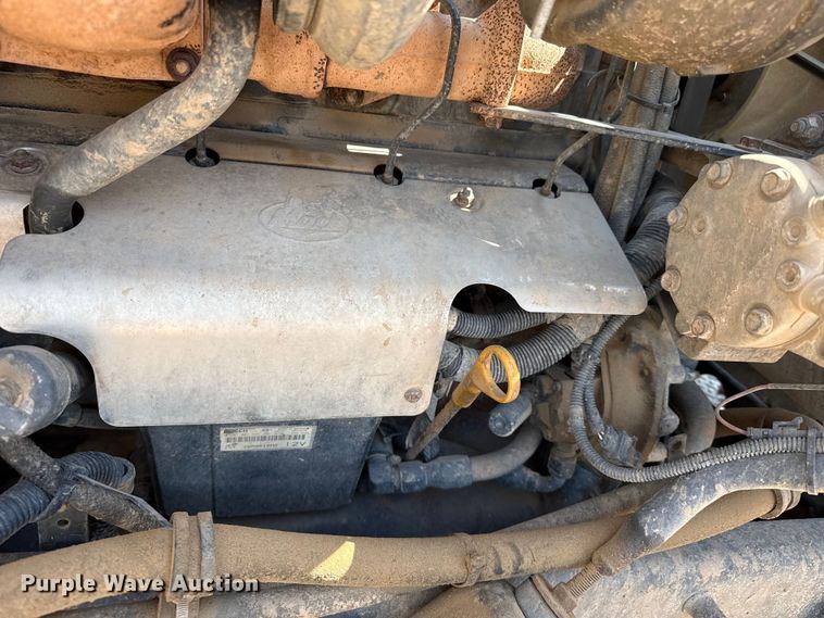 image for item GP9699 1998 Mack CH613 semi truck