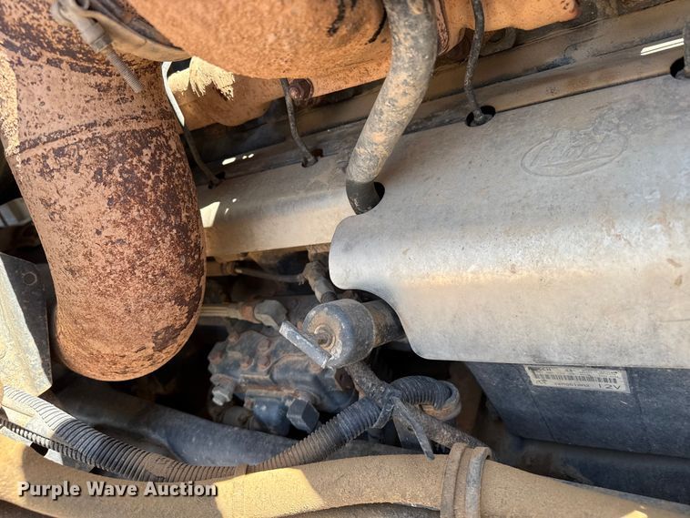 image for item GP9699 1998 Mack CH613 semi truck