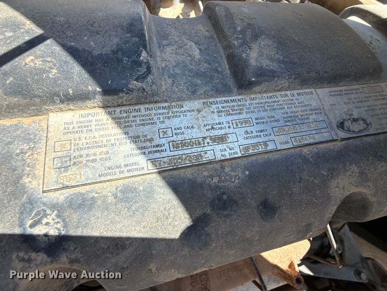image for item GP9699 1998 Mack CH613 semi truck
