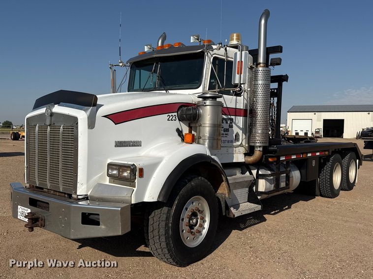 image for item GP9700 1996 Kenworth T800 winch truck