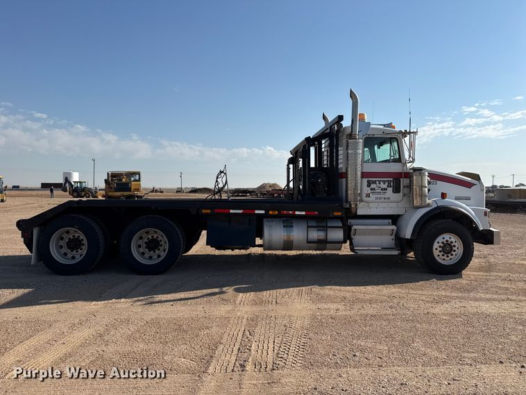 image for item GP9700 1996 Kenworth T800 winch truck
