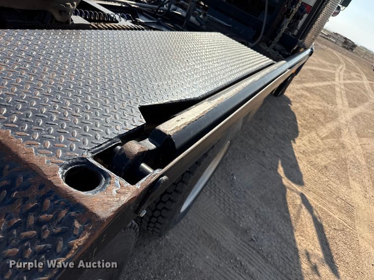 image for item GP9700 1996 Kenworth T800 winch truck