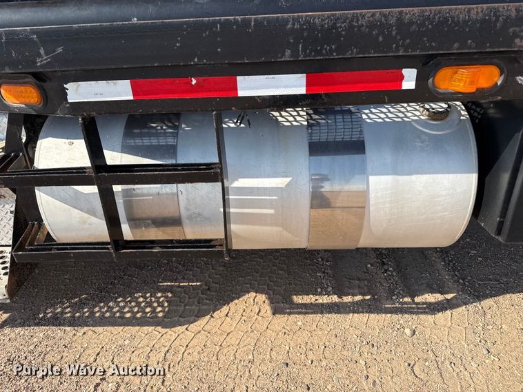 image for item GP9700 1996 Kenworth T800 winch truck
