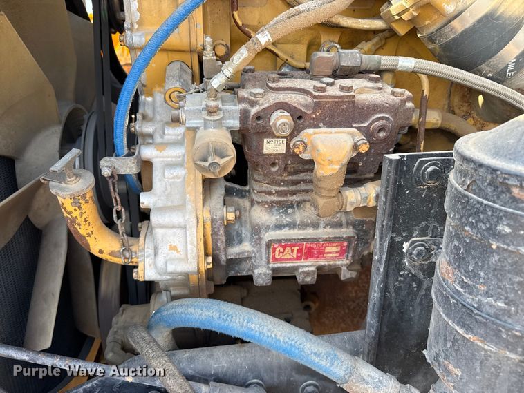 image for item GP9700 1996 Kenworth T800 winch truck