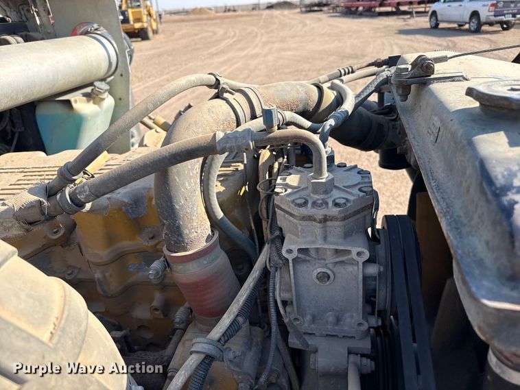 image for item GP9700 1996 Kenworth T800 winch truck