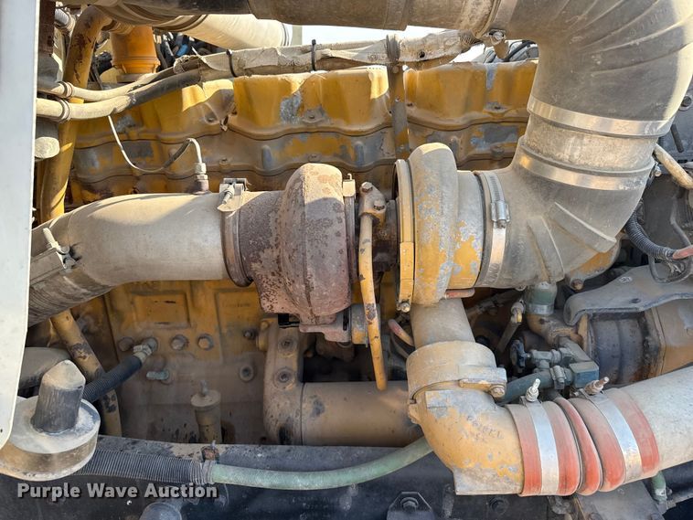 image for item GP9700 1996 Kenworth T800 winch truck