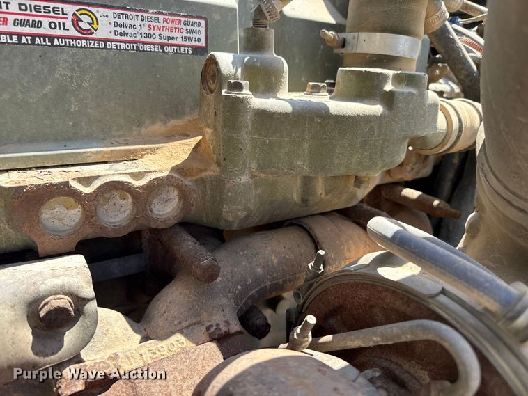 image for item GP9701 2001 Freightliner FLD semi truck