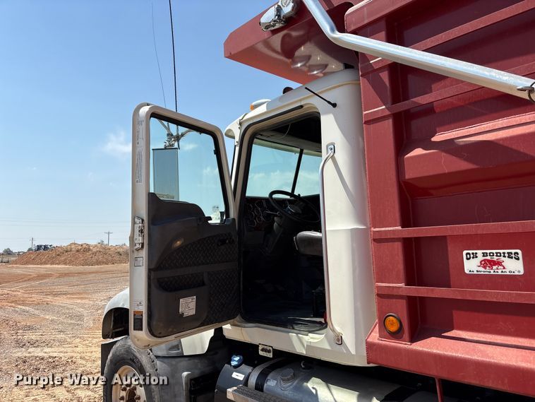 image for item GP9702 2013 Mack GU713 dump truck