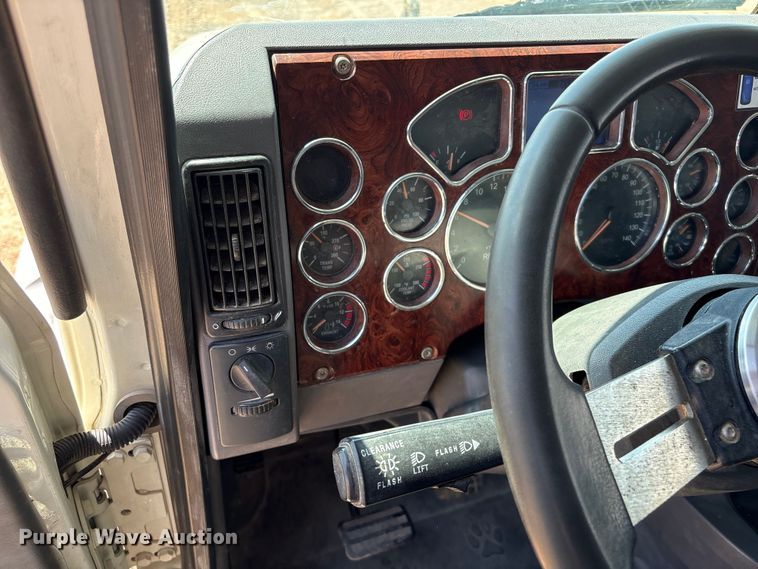 image for item GP9702 2013 Mack GU713 dump truck