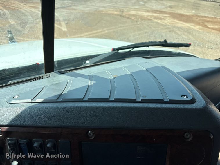 image for item GP9702 2013 Mack GU713 dump truck