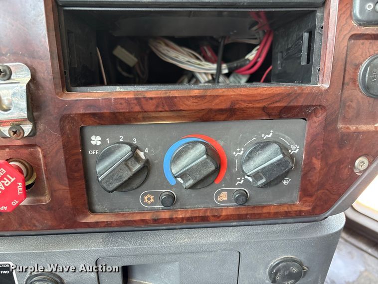 image for item GP9702 2013 Mack GU713 dump truck