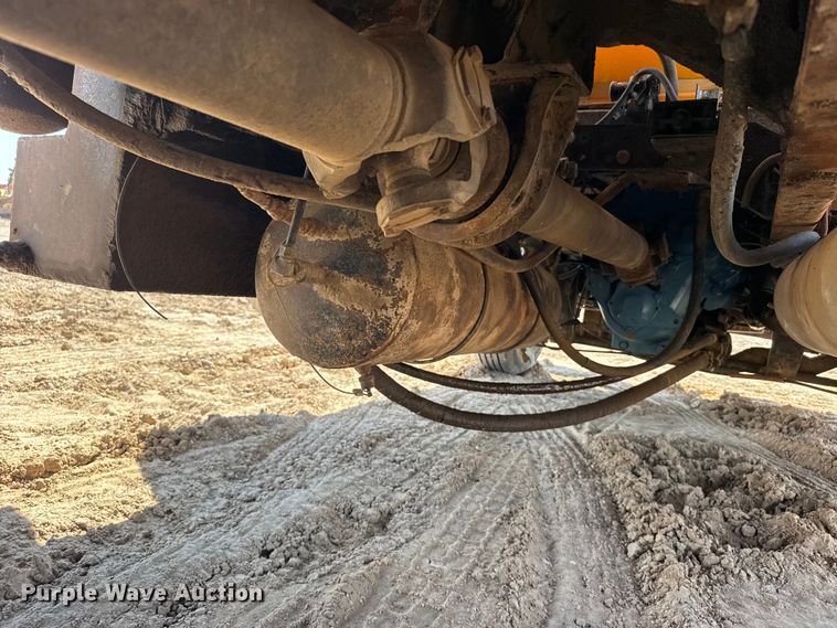 image for item GP9704 1986 Mack R688ST dump truck