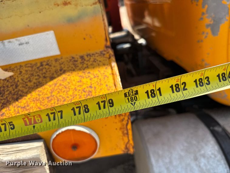 image for item GP9704 1986 Mack R688ST dump truck