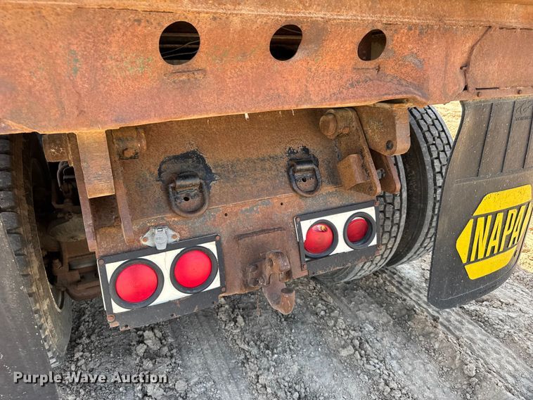 image for item GP9704 1986 Mack R688ST dump truck