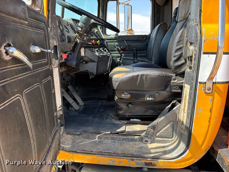image for item GP9704 1986 Mack R688ST dump truck