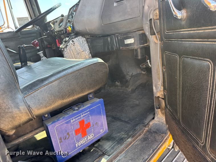 image for item GP9704 1986 Mack R688ST dump truck