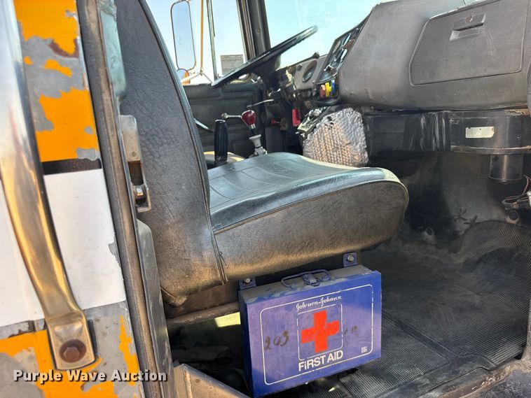 image for item GP9704 1986 Mack R688ST dump truck