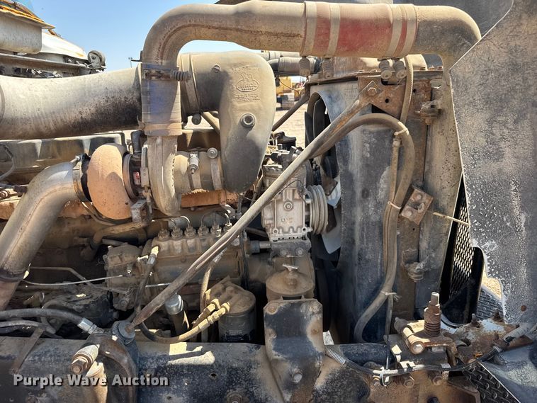 image for item GP9704 1986 Mack R688ST dump truck