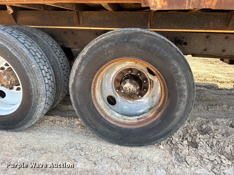 image for item GP9704 1986 Mack R688ST dump truck