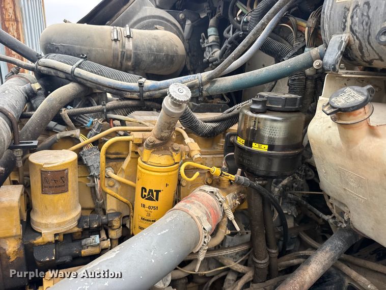 image for item GP9706 2001 Kenworth T300 hydrovac truck
