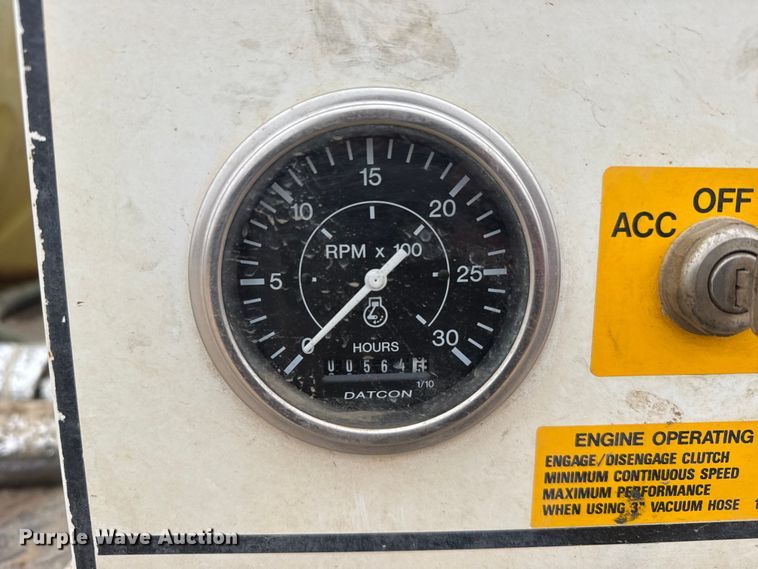 image for item GP9706 2001 Kenworth T300 hydrovac truck