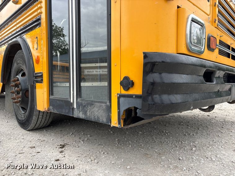 image for item DO5222 2003 Blue Bird TC2000 school bus