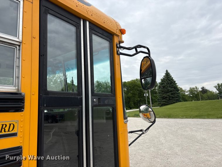 image for item DO5222 2003 Blue Bird TC2000 school bus