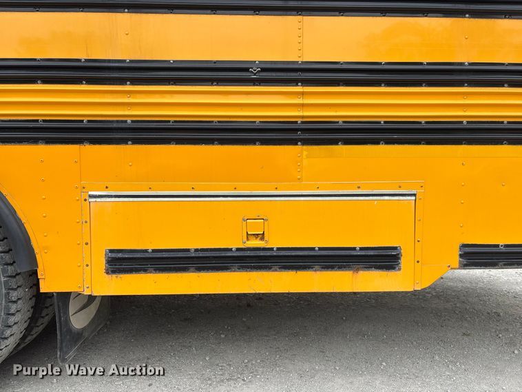 image for item DO5222 2003 Blue Bird TC2000 school bus