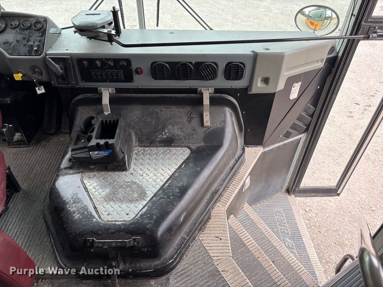 image for item DO5222 2003 Blue Bird TC2000 school bus