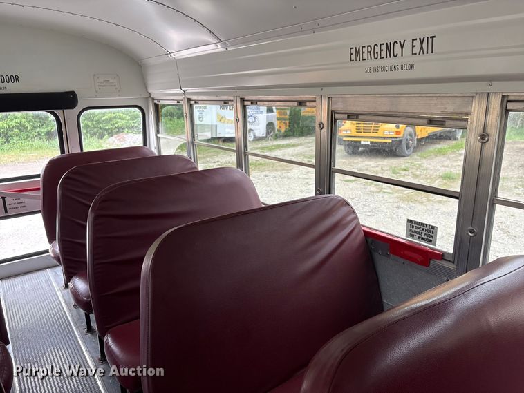 image for item DO5222 2003 Blue Bird TC2000 school bus