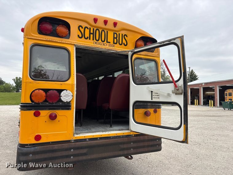 image for item DO5222 2003 Blue Bird TC2000 school bus